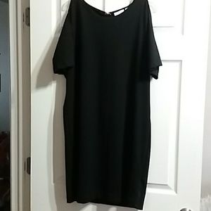 Cold shoulder t-shirt dress